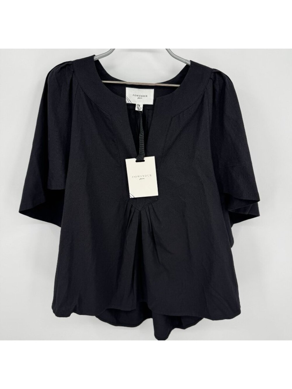 Pomander Place by Tuckernuck Black Finley Flutter Sleeve Top size S Small Blouse